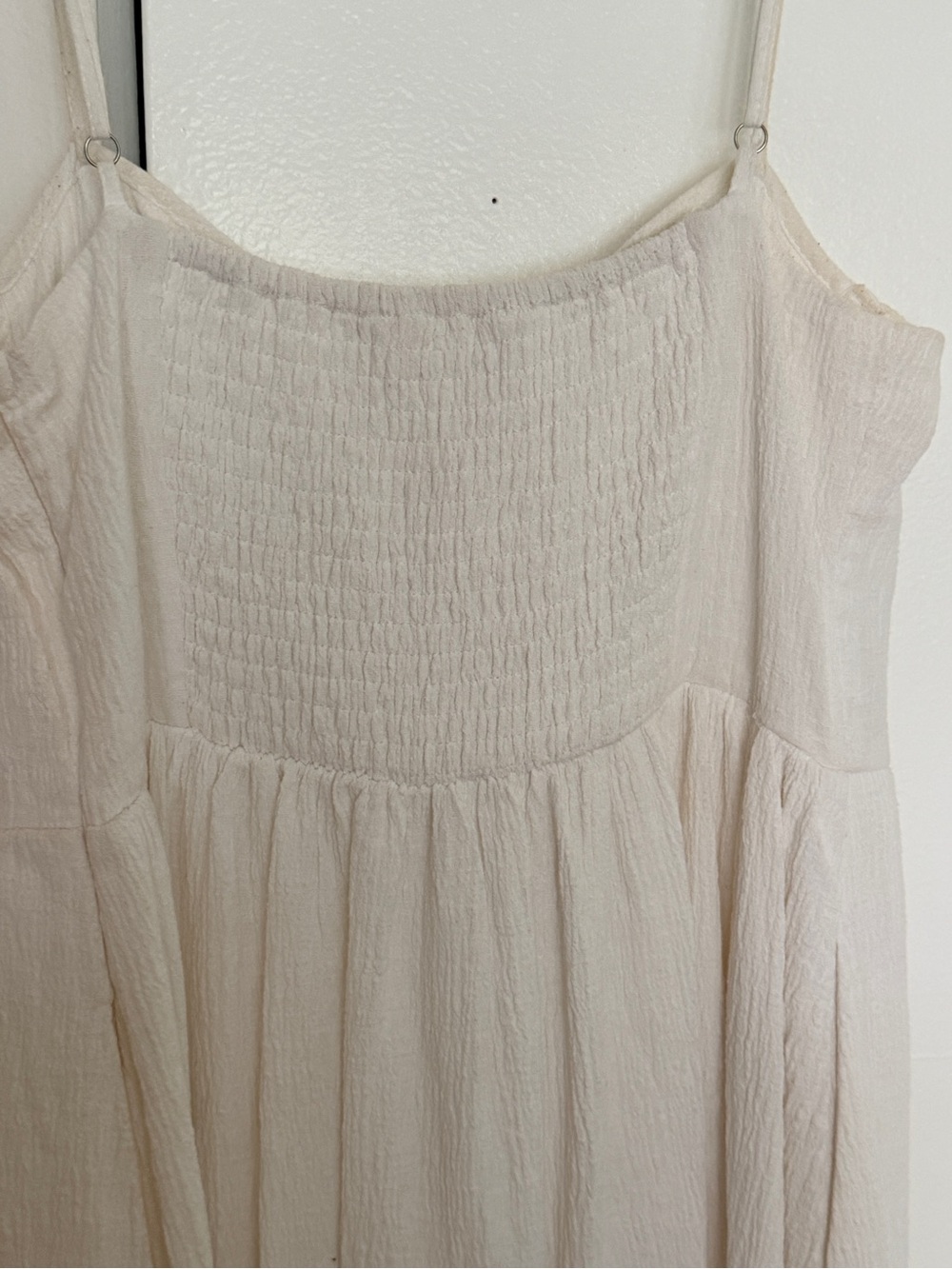 ASTR Ferreira White Spaghetti Strap Midi Dress - Picture 5 of 5
